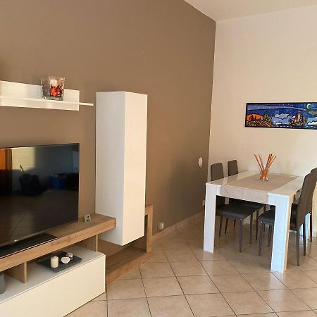 Appartamento In Zona Esclusiva A 50 Mt Dal Mare أرنزانو المظهر الخارجي الصورة